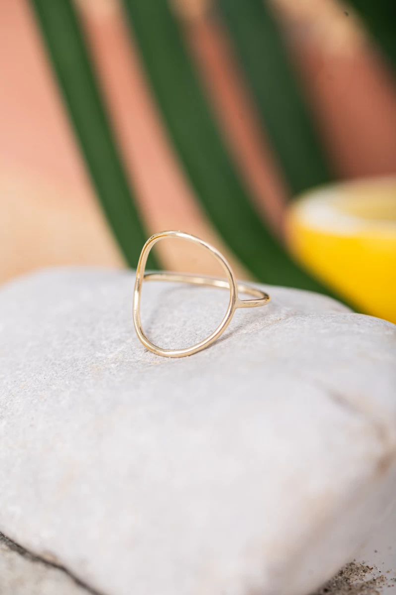 Kontúr Kör Fehér Arany Gyűrű