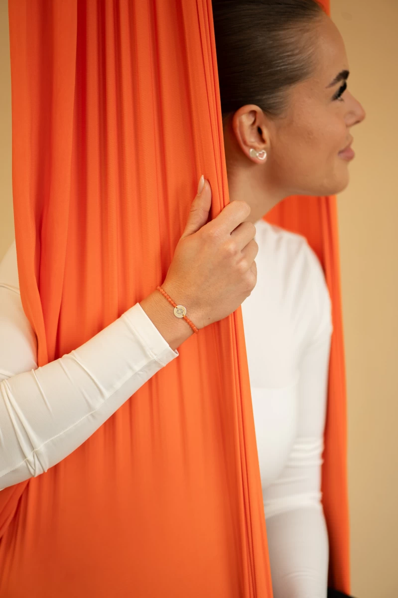 Szakrális Csakra Vörös Arany 14K Makramé Karkötő